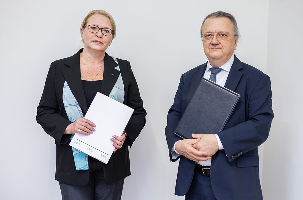 UKEN: Współpraca z XII LO w Krakowie